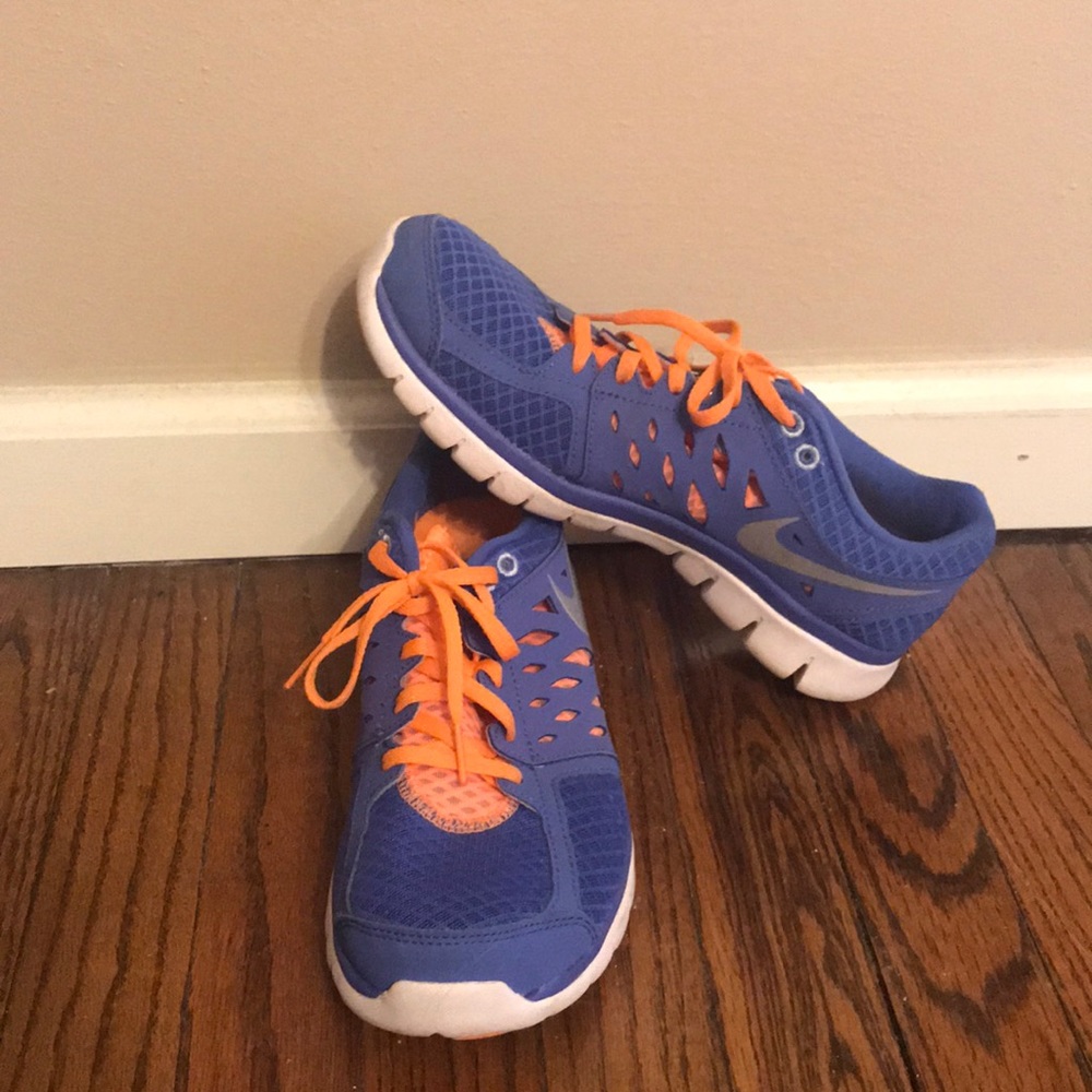NIKE flex run 2013 tennis shoes